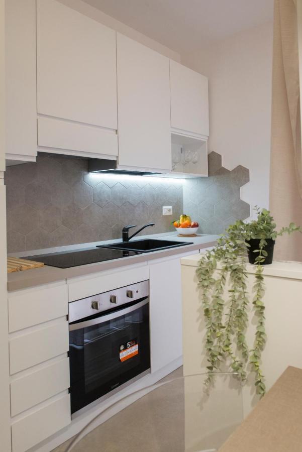 Leflole Residence B&B Naples Extérieur photo
